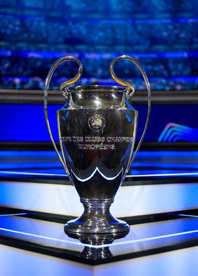 金球奖最新预测：拉菲尼亚领先，姆巴佩跌至第五，一匹黑马崭露头角